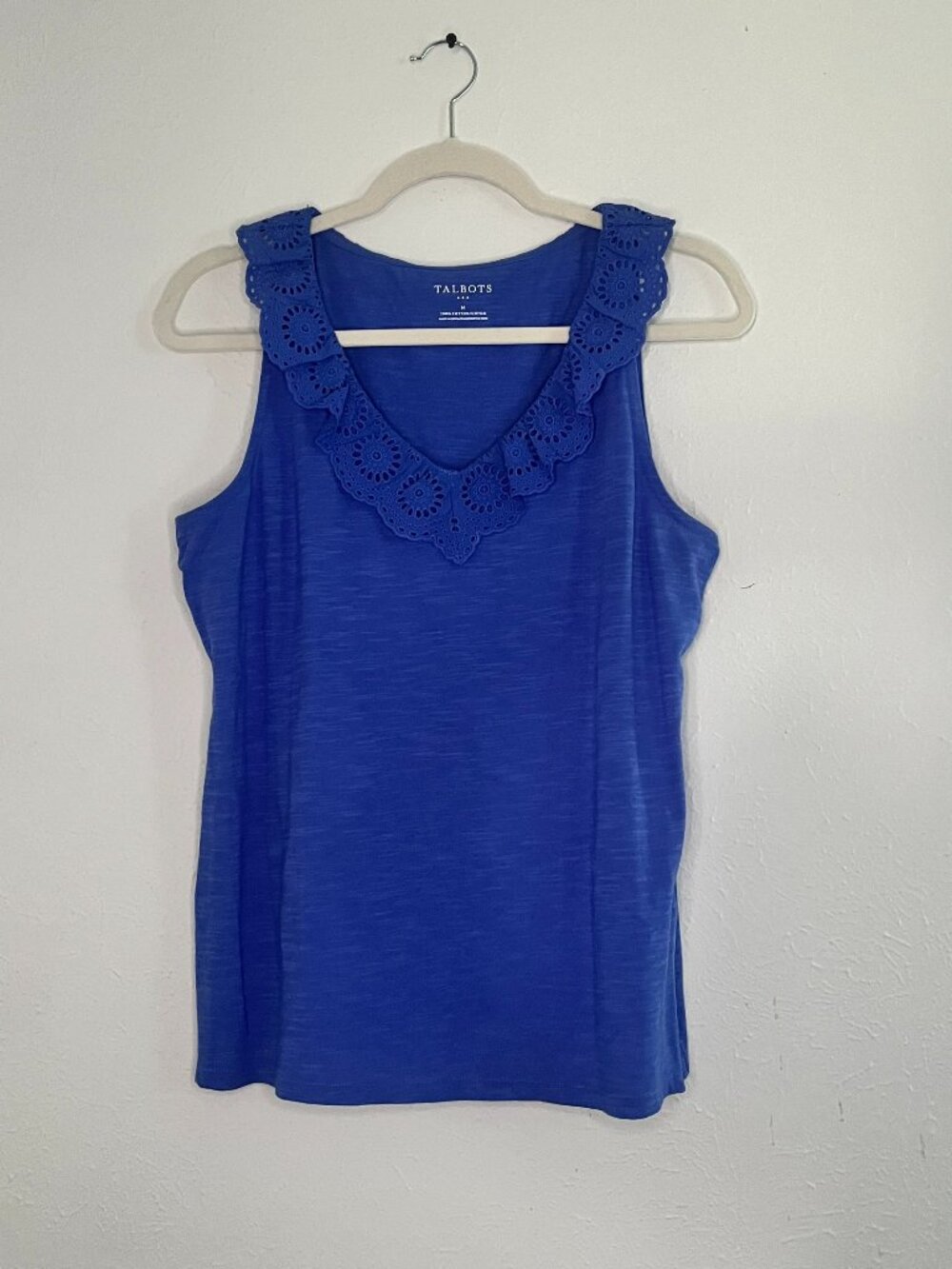 Womens Talbots Blue Sleeveless V-Neck Tee 100% Cotton Ruffles Size Medium